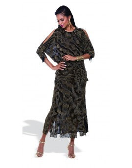 This chic ensemble features a gorgeous open-shoulder tunic and skirt made of a lightweight knit fabric. Subtle gold metallic threading throughout provides a beautiful, shimmery effect, making this number a standout.