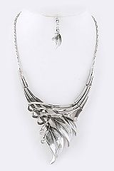 Metallic Leaf Crystal Collar Necklace Set